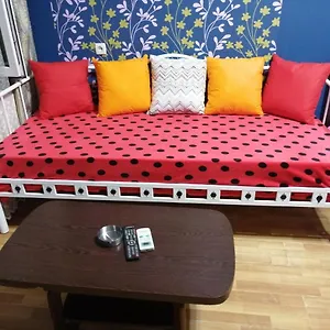 Maxo 5 Grigol Khandzteli Apartament